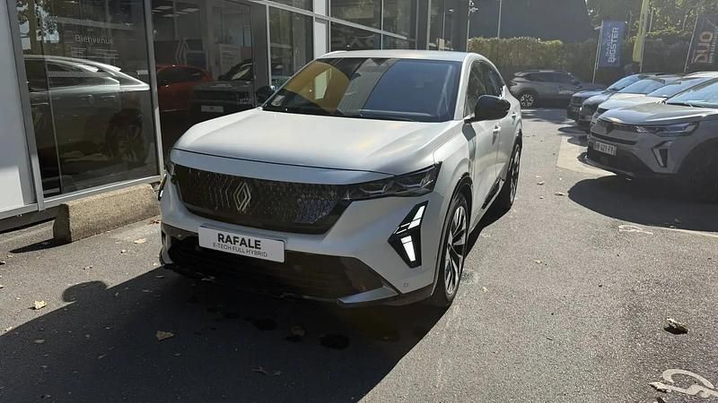 Blanc Nouvelle 2025 Renault Rafale Techno SUV | 45 490 € (Prix assez cher) - Image 1/4