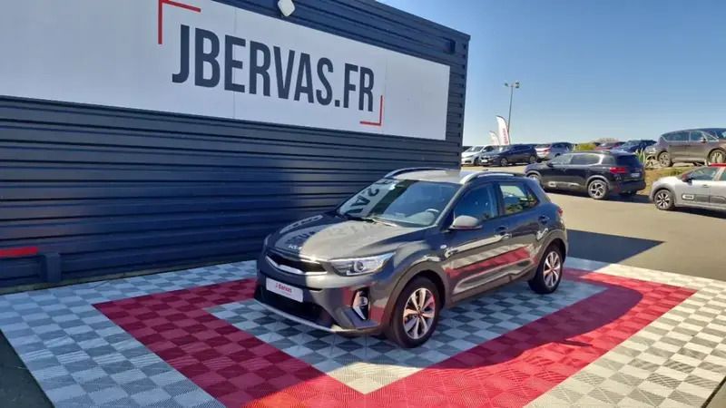 Utilisé 2022 Kia Stonic Active SUV | 14 990 € (Prix juste) - Image 1/4