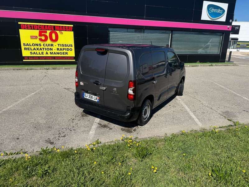 Image 4/4