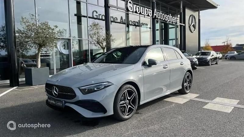 Noir Utilisé 2025 Mercedes A250 Edition Berline | 48 900 € - Image 1/4