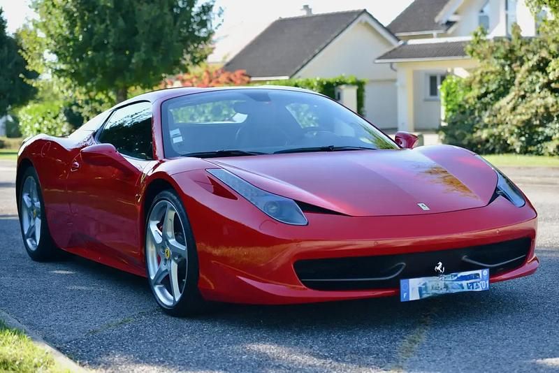 Rouge Utilisé 2013 Ferrari 458 Cabriolet | 260 000 € - Image 1/4