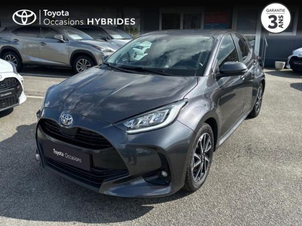 Gris Utilisé 2024 Toyota Yaris Design | 18 990 € (Prix juste) - Image 1/4