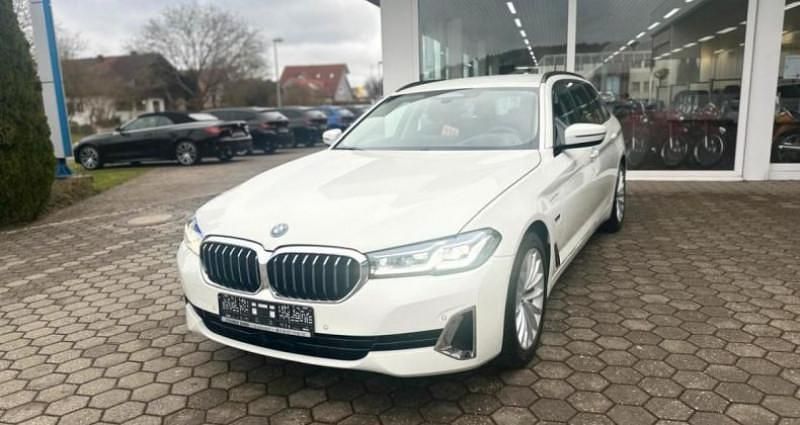 Utilisé 2022 BMW 530e Luxury Line Break | 42 900 € (Super prix) - Image 1/4