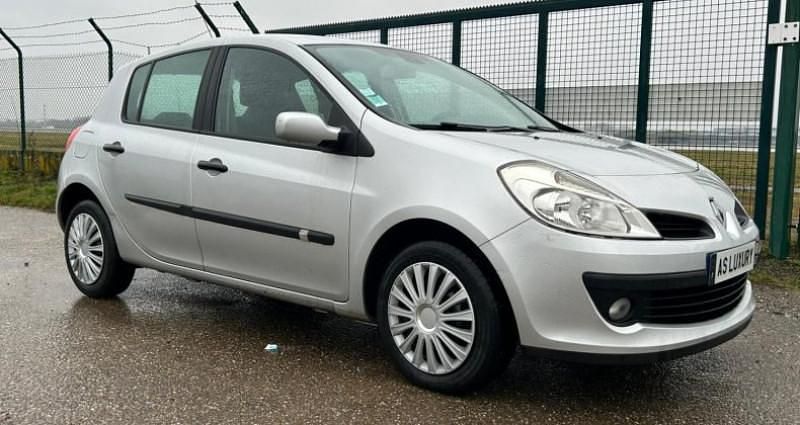 Occasion Renault Clio II Luxe 98 ch (72 kW) 2006 Citadine