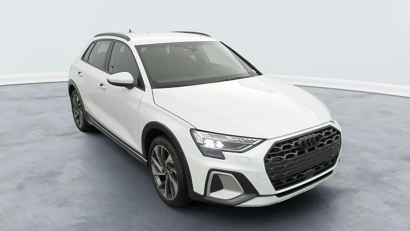 Nouvelle 2025 Audi A3 Design Berline | 40 860 € - Image 1/4