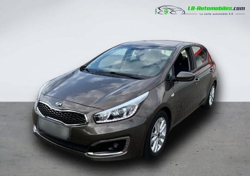 Utilisé 2018 Kia Ceed Berline | 18 800 € (Prix juste) - Image 1/4
