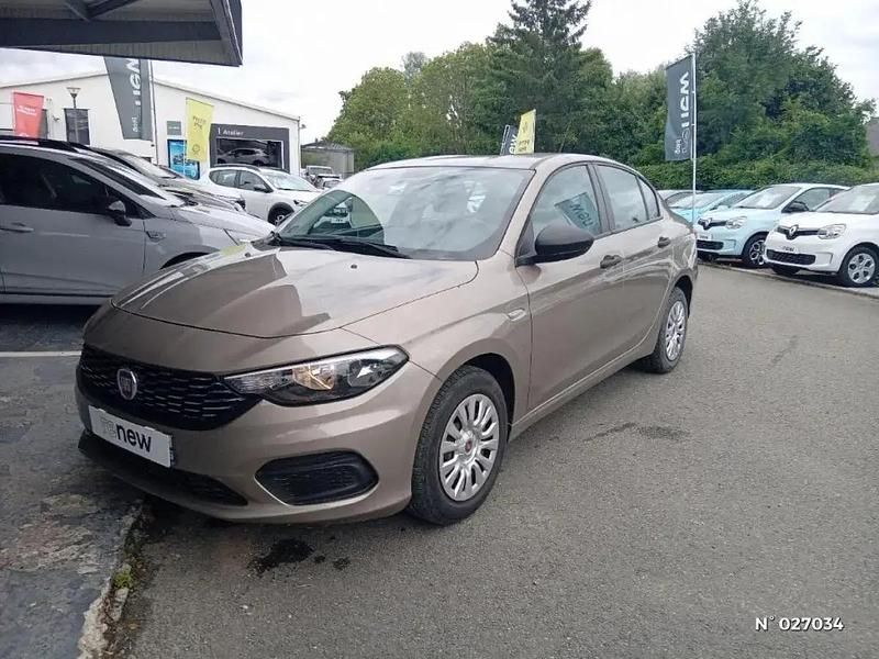 Marron Utilisé 2018 Fiat Tipo Berline | 10 490 € (Super prix) - Image 1/4