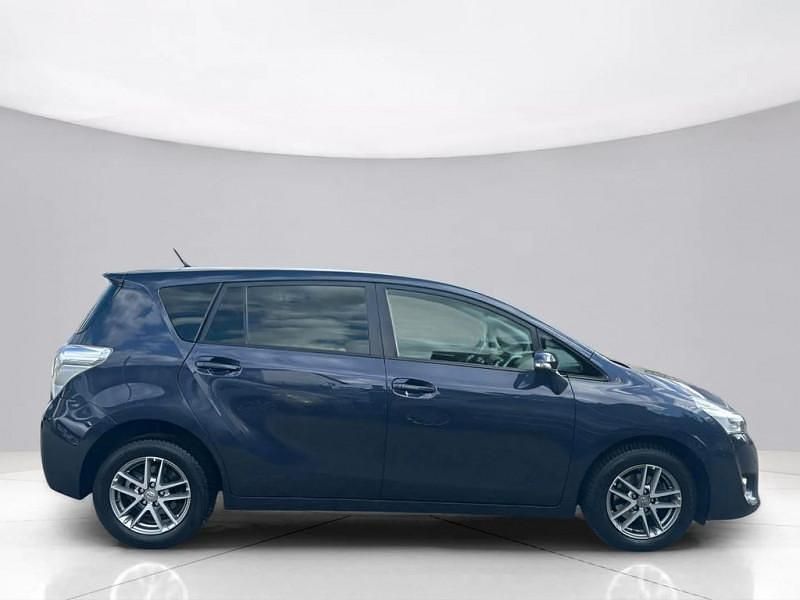 Utilisé 2015 Toyota Verso Monospace | 21 900 € - Image 1/4