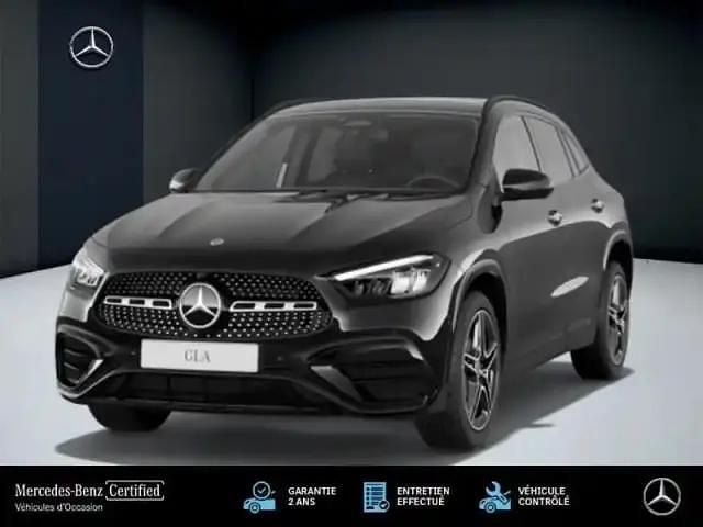 Noir Utilisé 2025 Mercedes GLA250 AMG line SUV | 44 900 € - Image 1/4