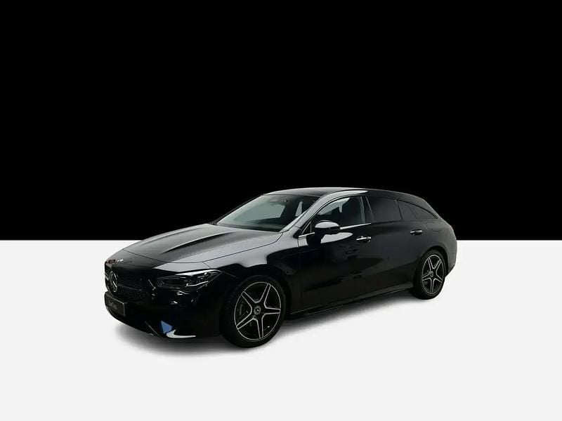 Noir Occasion 2025 Mercedes CLA180 Shooting Brake AMG line Break | 49 990 € - Image 1/4