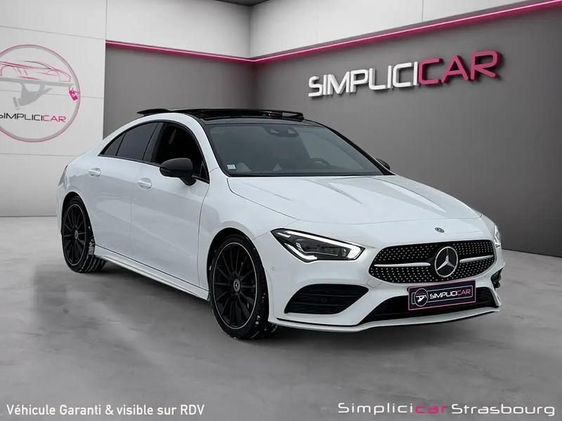 Blanc Occasion 2019 Mercedes CLA200 AMG line Coupé | 28 490 € (Prix juste) - Image 1/4