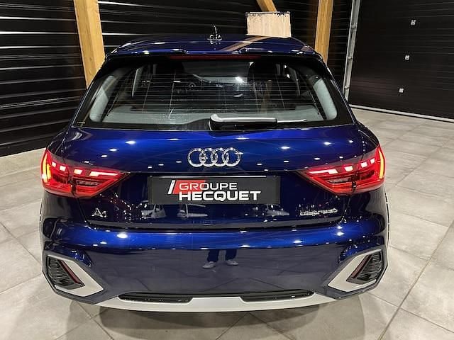 Occasion Audi A1 Design 110 ch (80 kW) 2023 Bleu navarre métallisé SUV