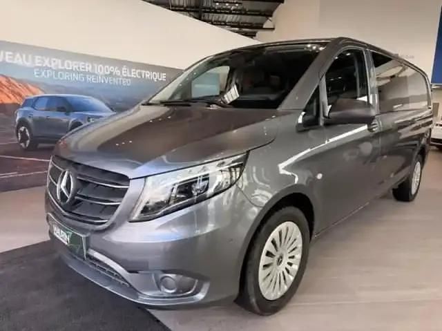 Occasion Mercedes Vito 2022 Gris Van