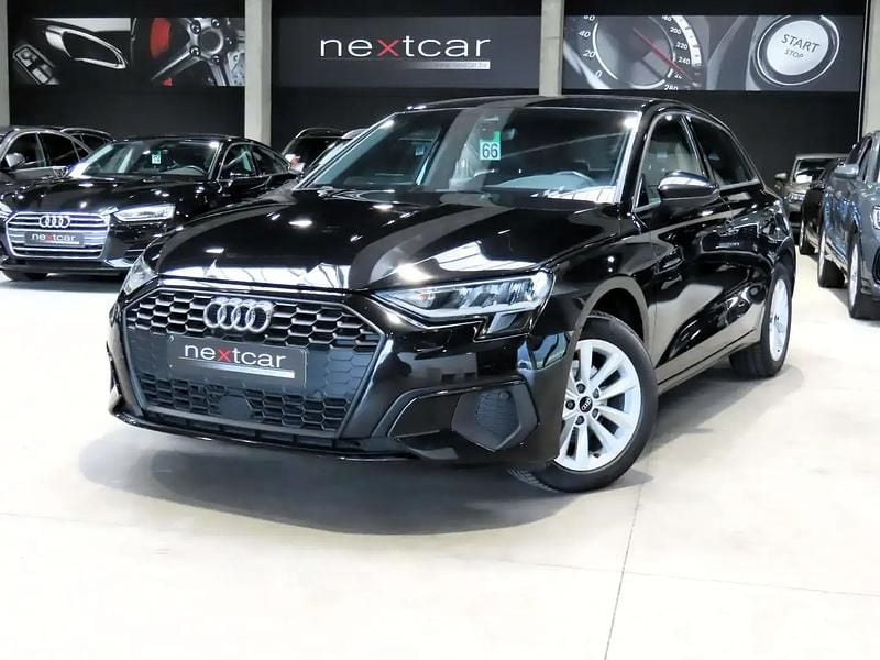 Gris Utilisé 2022 Audi A3 Sportback Berline | 22 990 € (Super prix) - Image 1/4