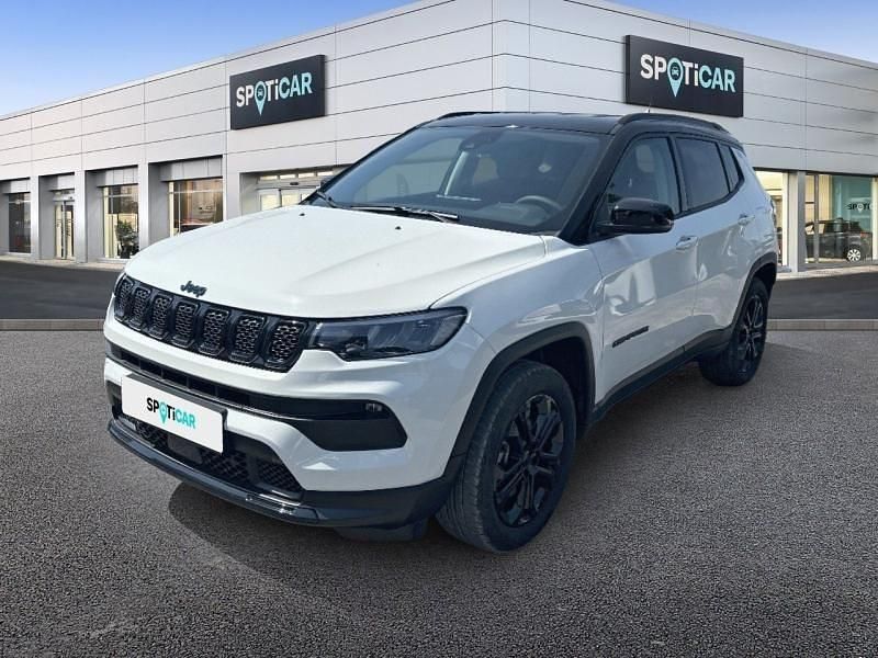Alpine white Utilisé 2023 Jeep Compass Night Eagle SUV | 27 489 € (Prix juste) - Image 1/4