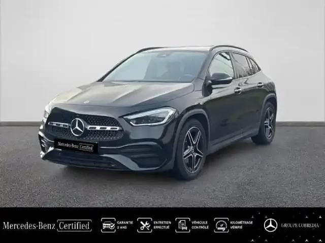 Noir cosmos métallisé Utilisé 2022 Mercedes GLA200 AMG line SUV | 38 890 € (Prix assez cher) - Image 1/4