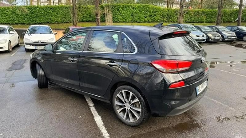 Occasion Hyundai i30 122 ch (89 kW) 2017 Noir Berline