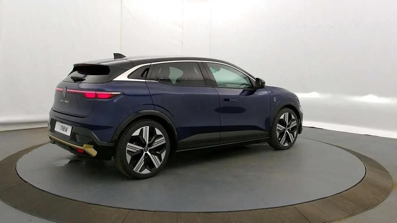 Occasion Renault Megane E-Tech Iconic 161 kW (220 ch) 2022 Bleu Berline