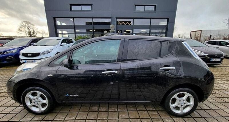 Noir Utilisé 2015 Nissan Leaf Pack Citadine | 5 990 € (Bon prix) - Image 1/4