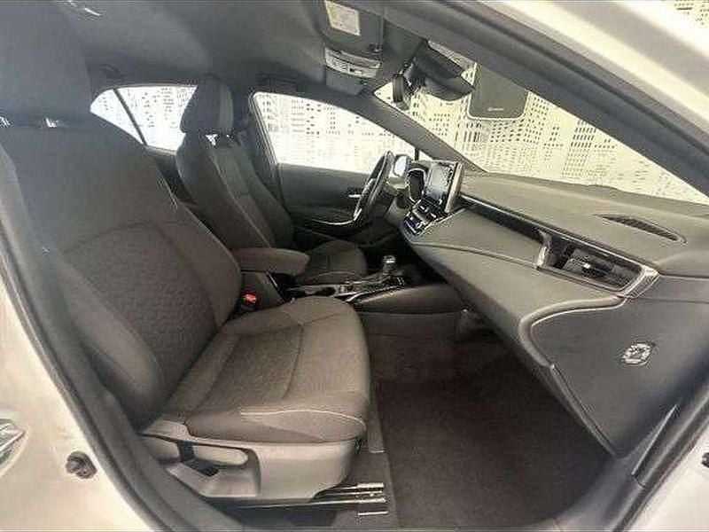 Utilisé 2022 Toyota Corolla Berline | 20 990 € (Bon prix) - Image 1/1