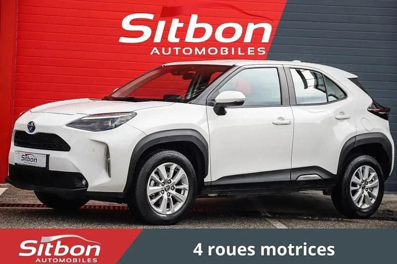 Blanc Utilisé 2022 Toyota Yaris Cross Business Edition SUV | 21 970 € (Prix juste) - Image 1/4