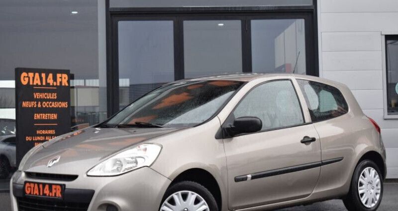Utilisé 2012 Renault Clio III Citadine | 5 890 € (Prix cher) - Image 1/4