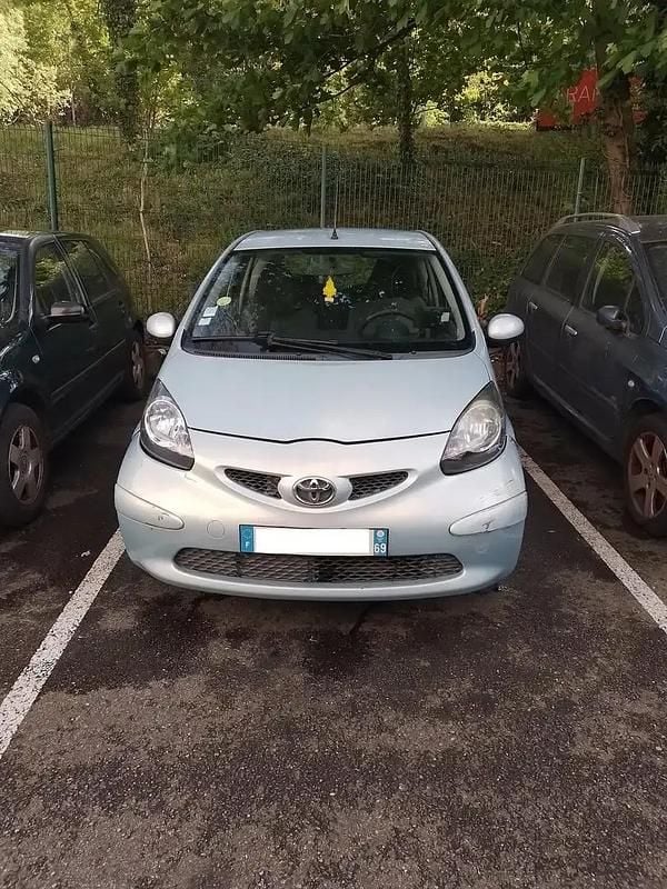 Utilisé 2005 Toyota Aygo Citadine | 1 300 € - Image 1/4