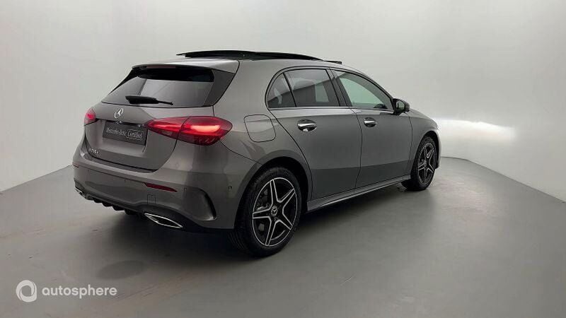 Gris montagne métallisé Utilisé 2025 Mercedes A250 AMG line Berline | 46 999 € - Image 1/4