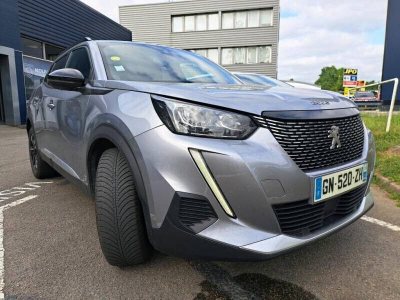 Gris Utilisé 2023 Peugeot 2008 Allure SUV | 15 790 € (Super prix) - Image 1/3
