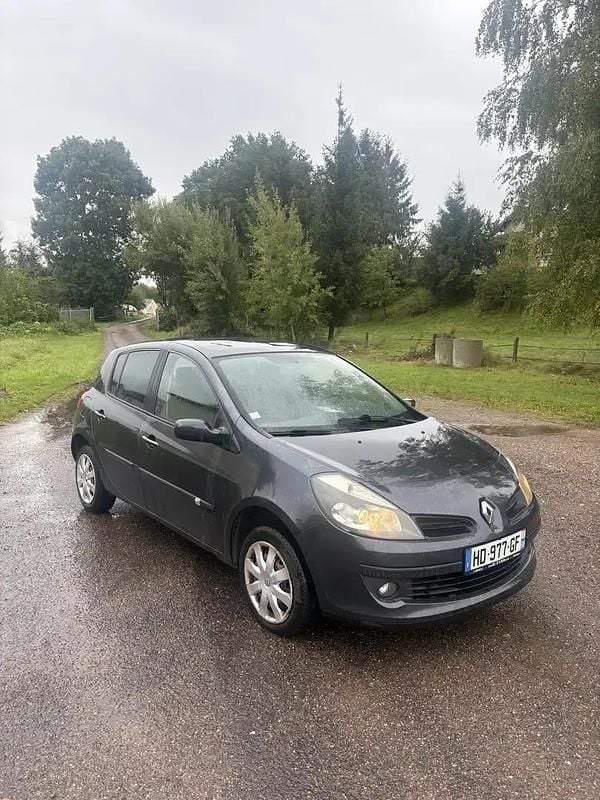 Occasion 2008 Renault Clio II Authentique Berline | 1 600 € (Bon prix) - Image 1/4