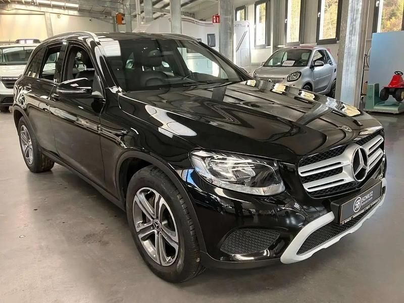 Noir Utilisé 2019 Mercedes GLC250 SUV | 29 990 € (Super prix) - Image 1/4