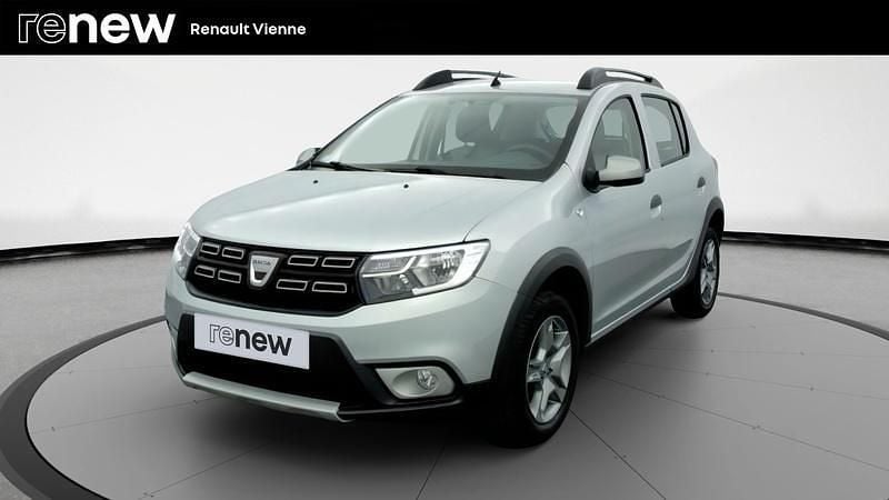 Gris Utilisé 2020 Dacia Sandero Stepway Citadine | 12 800 € (Bon prix) - Image 1/4