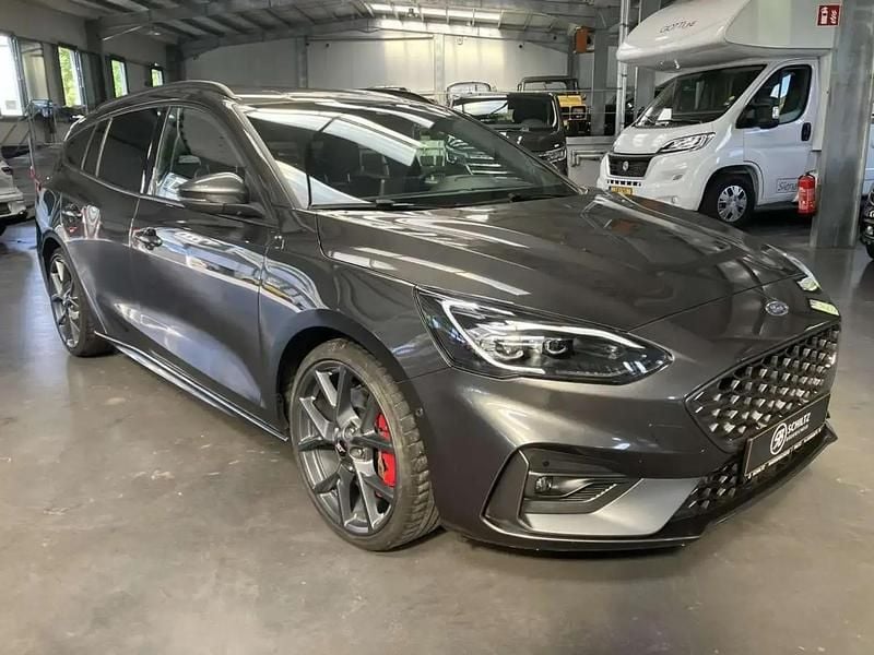 Gris Utilisé 2021 Ford Focus ST Break | 25 990 € (Super prix) - Image 1/4