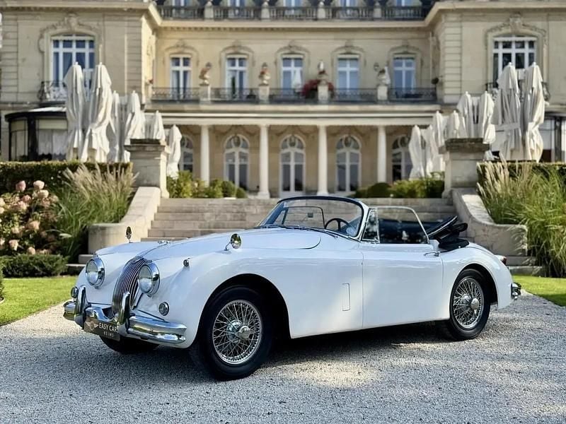 Blanc Occasion 1960 Jaguar XK Cabriolet | 129 990 € - Image 1/4