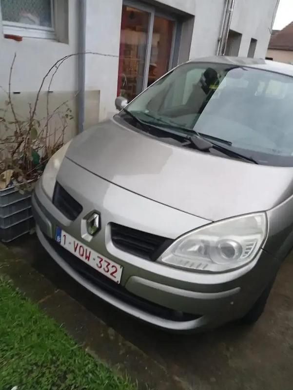 Argent Utilisé 2007 Renault Scénic II Monospace | 800 € - Image 1/4