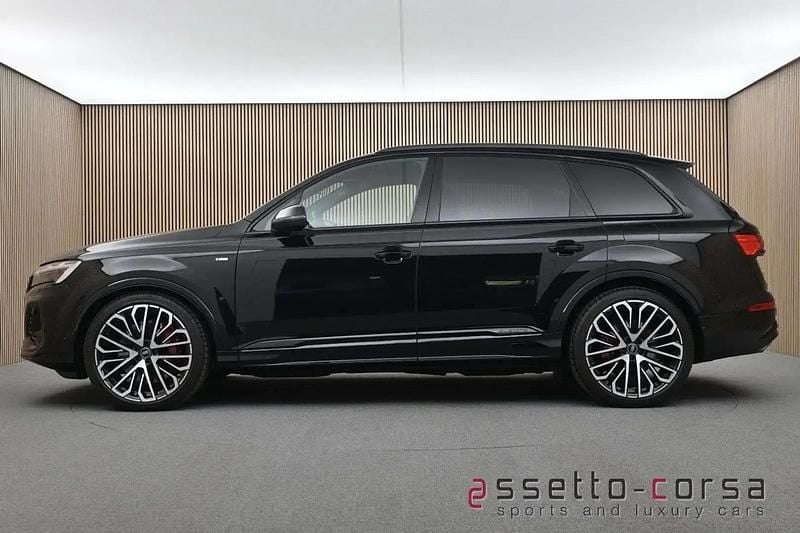 Noir Utilisé 2025 Audi Q7 Sport SUV | 97 333 € - Image 1/4