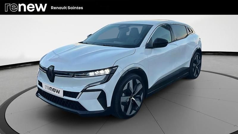 Blanc Utilisé 2022 Renault Mégane Techno Berline | 24 990 € (Prix juste) - Image 1/4