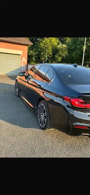 Utilisé 2018 BMW 520 M Sport Berline | 31 700 € (Prix cher) - Image 1/4