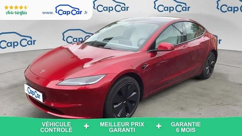 Rouge Utilisé 2024 Tesla Model 3 Standard Range Berline | 29 990 € (Prix juste) - Image 1/4