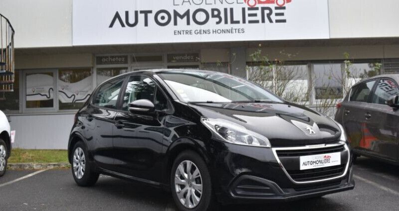 Utilisé 2018 Peugeot 208 Allure Citadine | 8 990 € (Prix juste) - Image 1/4