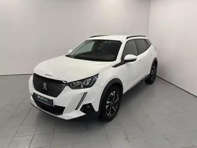 Blanc nacré (n) Utilisé 2021 Peugeot 2008 Allure SUV | 15 490 € (Prix juste) - Image 1/4