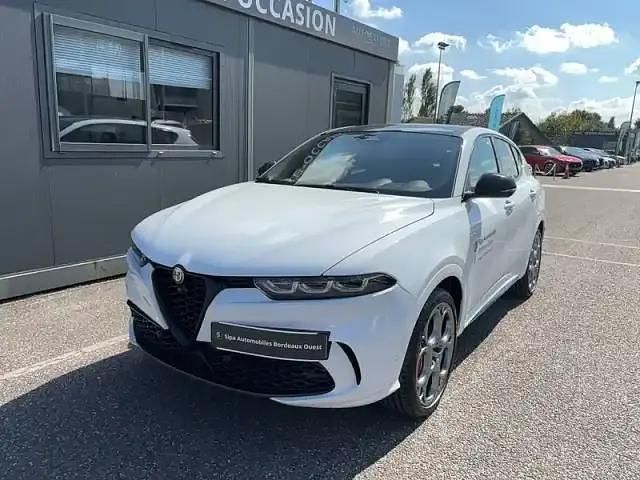 Blanc Utilisé 2024 Alfa Romeo Tonale SUV | 54 990 € - Image 1/4