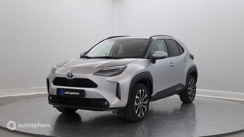 Gris Utilisé 2024 Toyota Yaris Cross Design SUV | 25 999 € (Prix juste) - Image 1/4