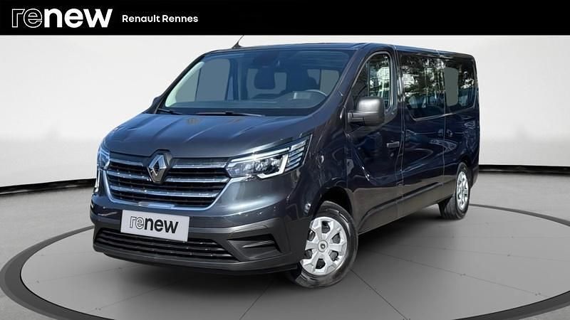 Gris Utilisé 2023 Renault Trafic Zen Van | 29 590 € - Image 1/4