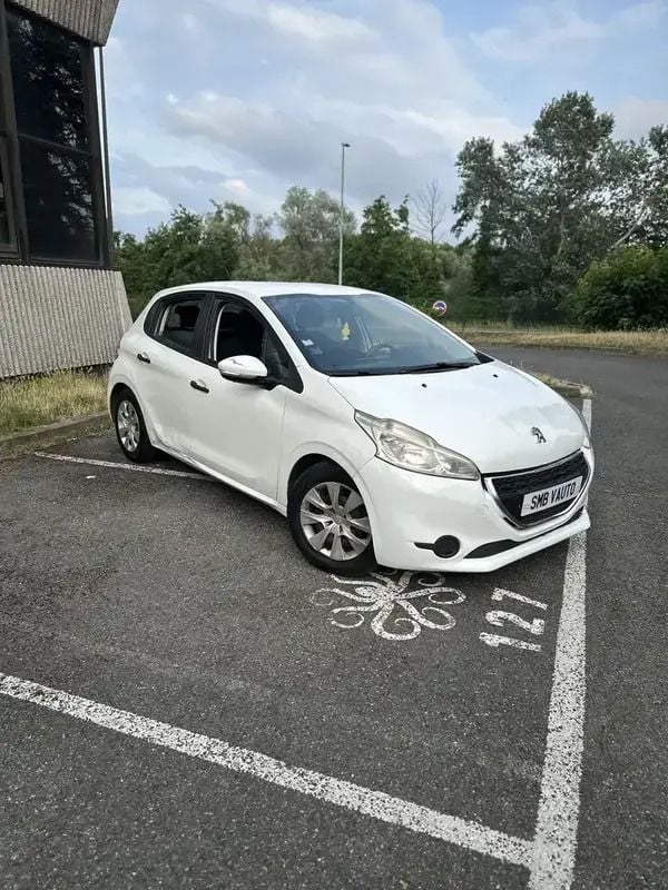 Utilisé 2012 Peugeot 208 Access Citadine | 3 980 € (Bon prix) - Image 1/4
