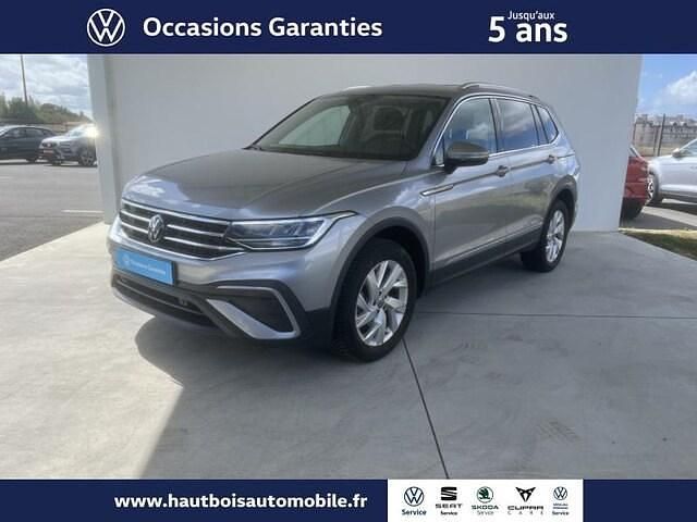 Utilisé 2024 VW Tiguan Allspace Life SUV | 41 990 € (Prix juste) - Image 1/4