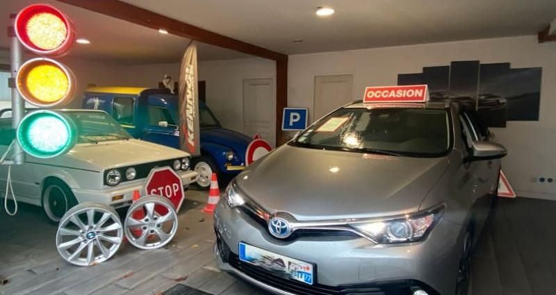 Utilisé 2018 Toyota Auris Touring Sports Design Break | 11 990 € (Prix juste) - Image 1/4