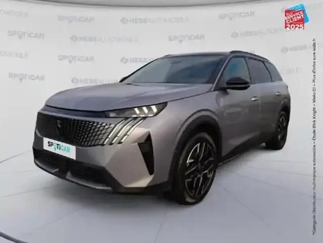 Gris Utilisé 2024 Peugeot 5008 GT SUV | 33 999 € - Image 1/4
