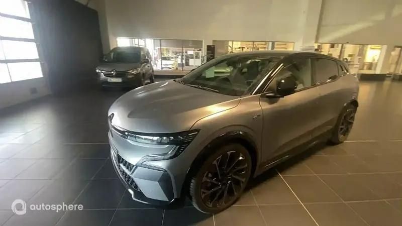 Biton Utilisé 2025 Renault Mégane Esprit Alpine SUV | 42 590 € - Image 1/4