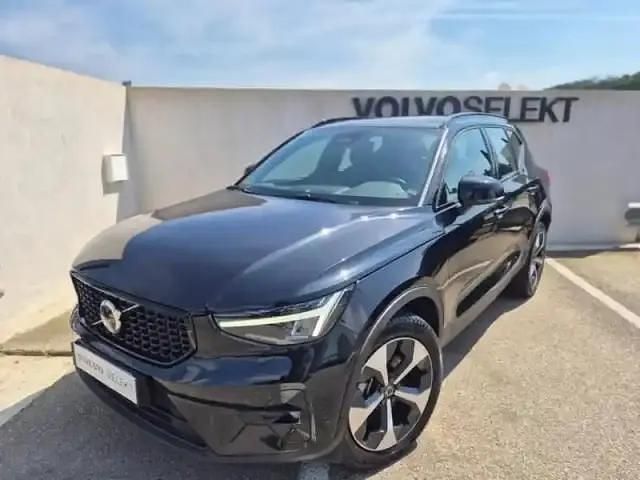 Noir onyx métallisé Occasion 2025 Volvo XC40 Ultra SUV | 39 900 € (Prix juste) - Image 1/4